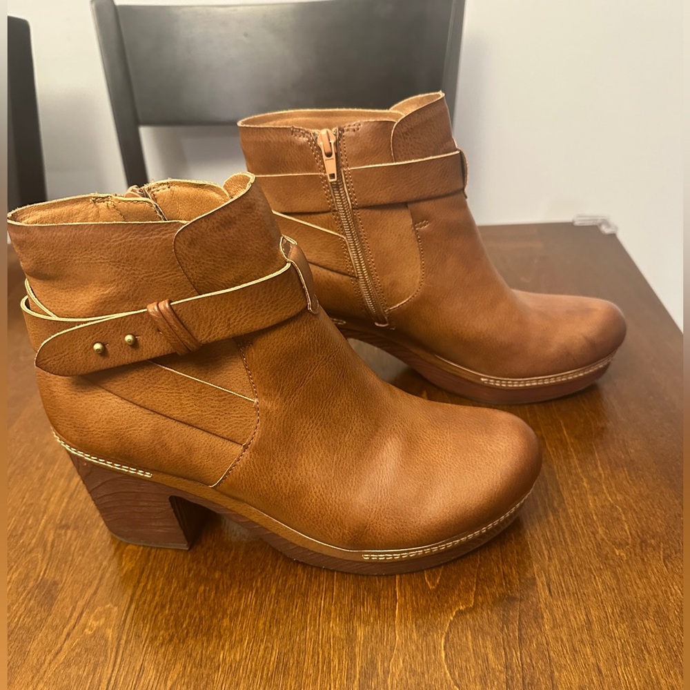 Kork-Ease Leather Ankle Booties